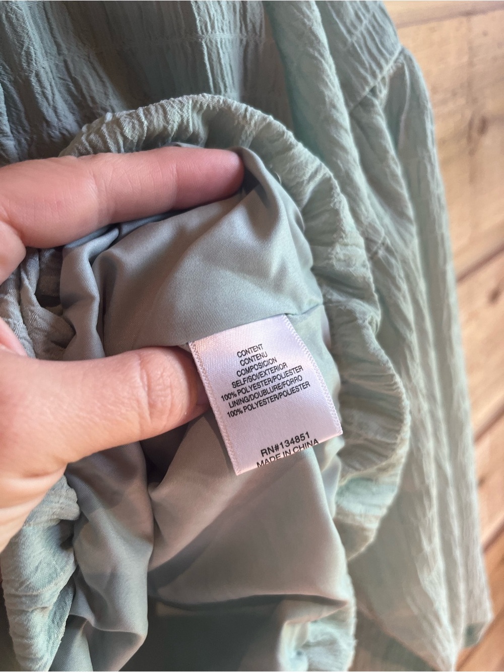 WAYF - Mint Green Peasant Bubble Blouse with V-Neck - Picture 5 of 6